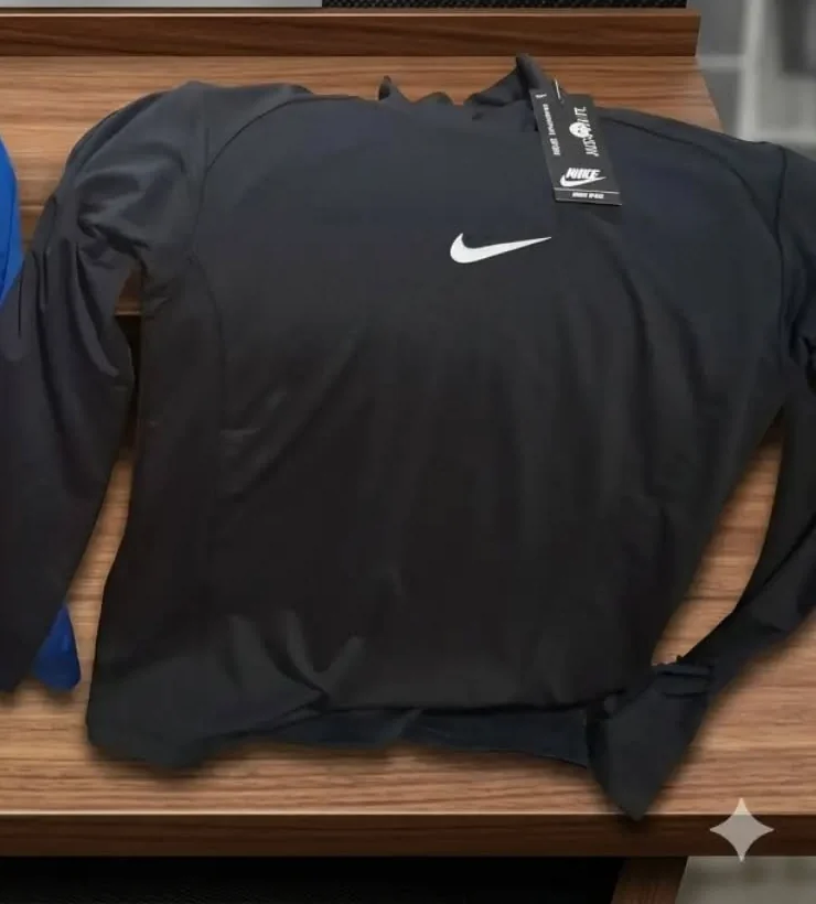 Top deportivo Nike Pro negro de manga larga